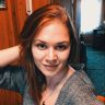Аня Попова