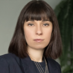 <a href="http://careersbureau.tilda.ws/" target="_blank" rel="noreferrer noopener">Александра Мартынова</a>