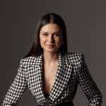 <a href="https://www.annashvedova.com/">Анна Шведова</a>