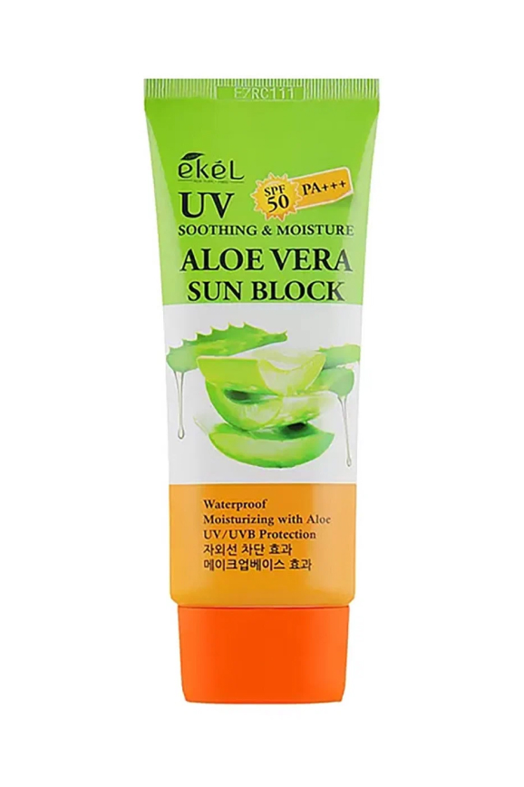 Смягчающий солнцезащитный крем Ekel Soothing and Moisture Aloe Vera Sun Block SPF 50