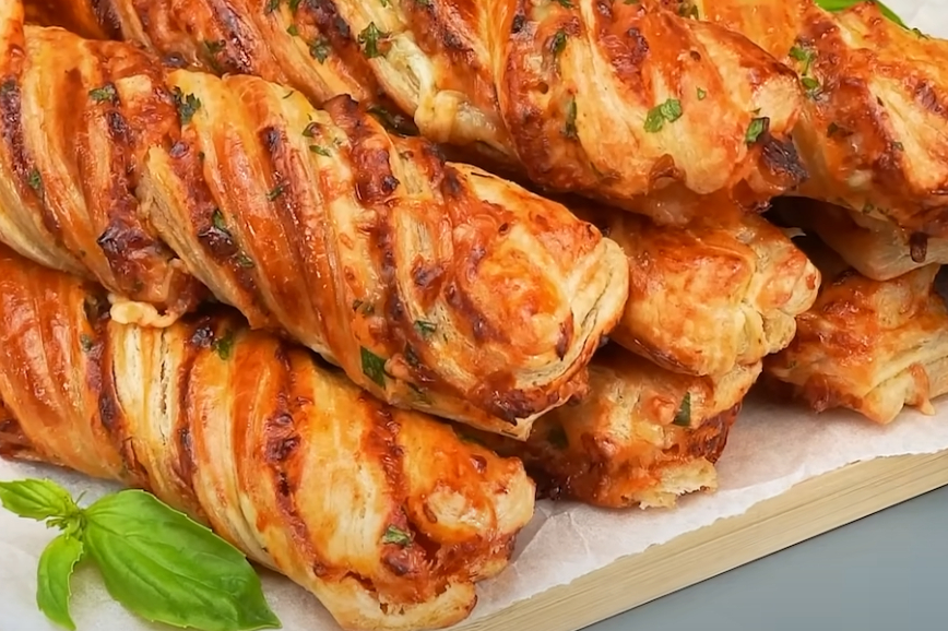 Пружинки с петрушкой и сыром